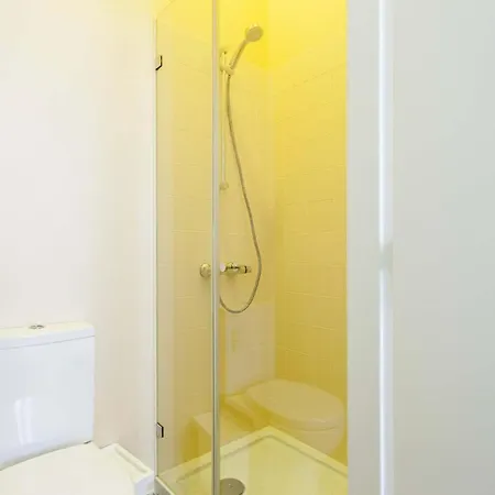 Appartement 2 Bedroom Located Heart Of