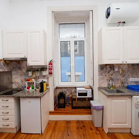 2 Bedroom Located Heart Of Lejlighed