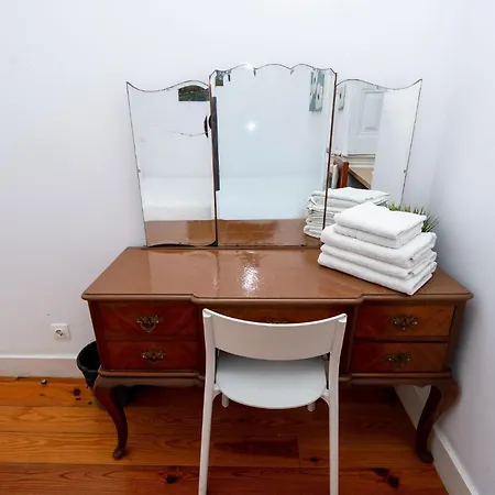 2 Bedroom Located Heart Of Lejlighed Lisboa